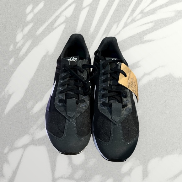 Nike Other - Nike Air Max Pre Day Sneakers